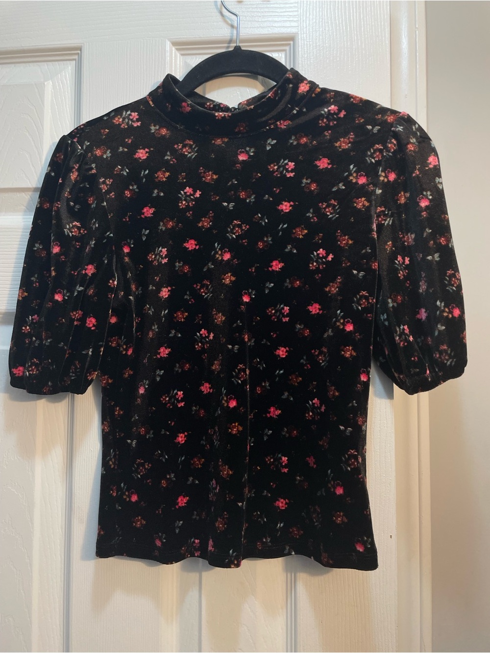 Gypsies & Moondust Black Velvet Floral Mock Neck Top - Picture 1 of 6